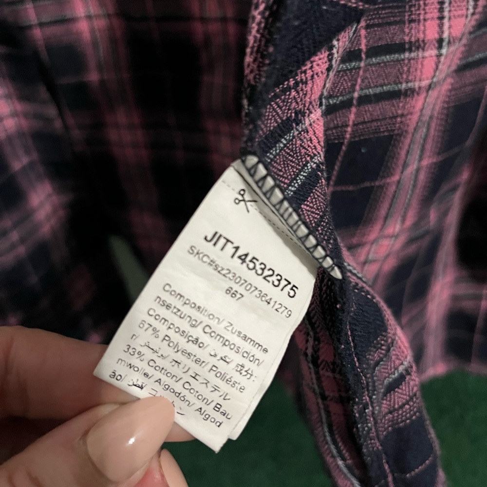 Plaid Flannel Shirt with Skeleton Graphic NEW - Picture 5 of 7